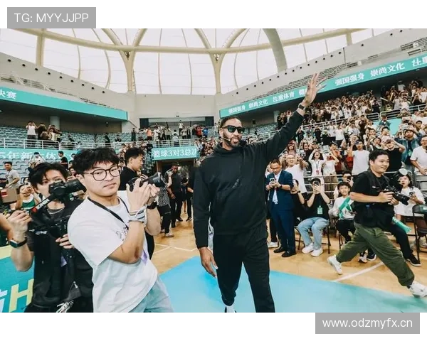 NBA高清直播全程追踪精彩对决实时呈现篮球盛宴尽在掌握精彩不断 - 副本 (2)